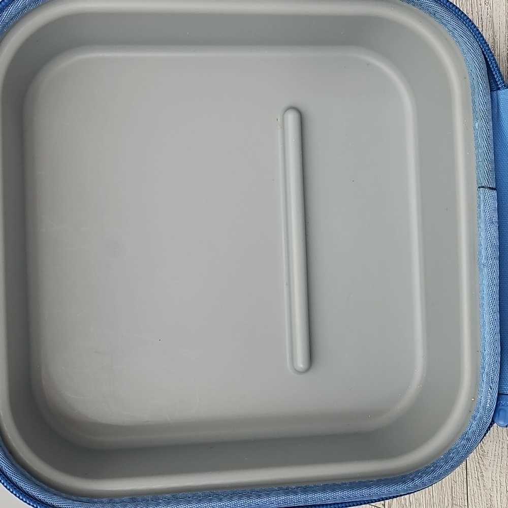 Hydro Flask Sky Blue Lunchbox with Royal Blue Trim - Picture 3 of 9